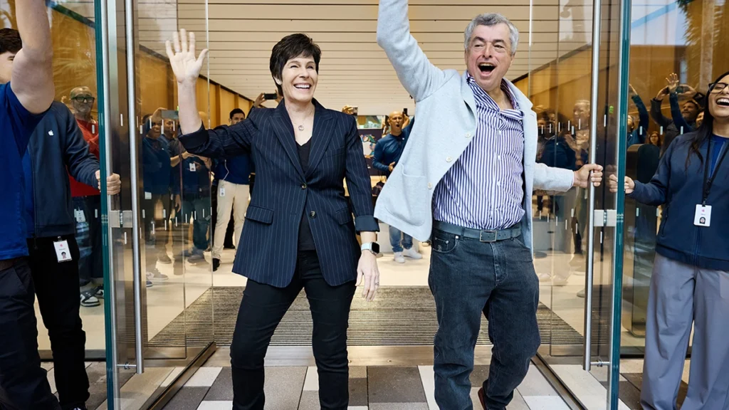 Apple Store Opening in Miami